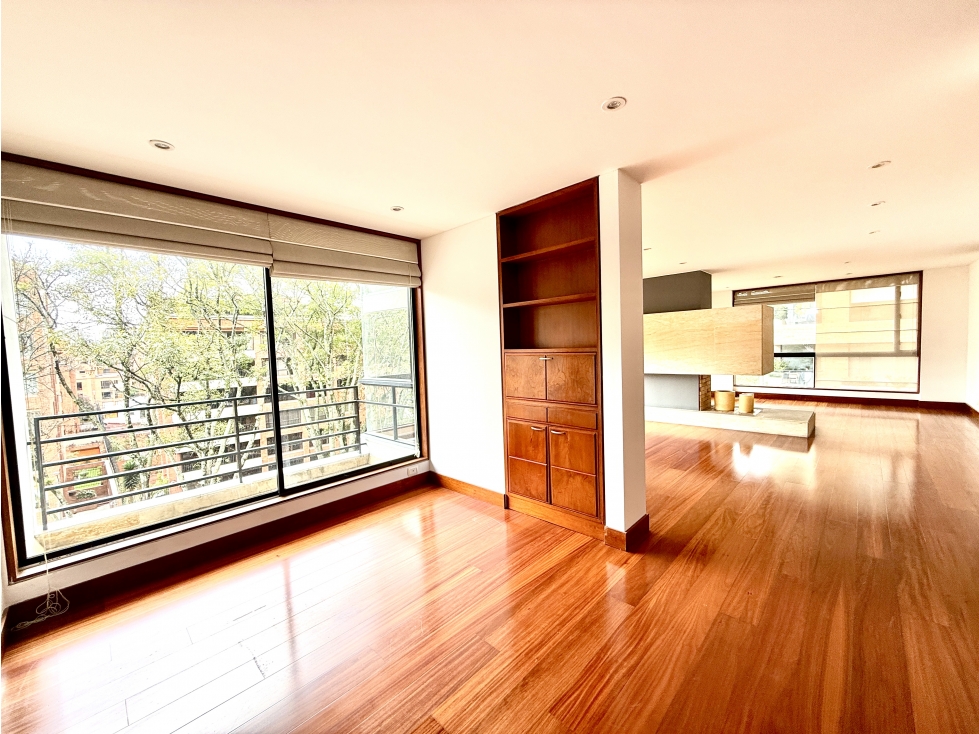 APARTAMENTO CON VISTA, 4 ALCOBAS EN CHICO RESERVADO