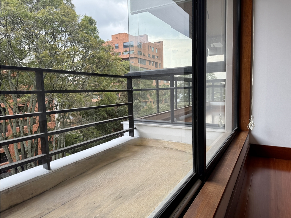 APARTAMENTO CON VISTA, 4 ALCOBAS EN CHICO RESERVADO — foto 6