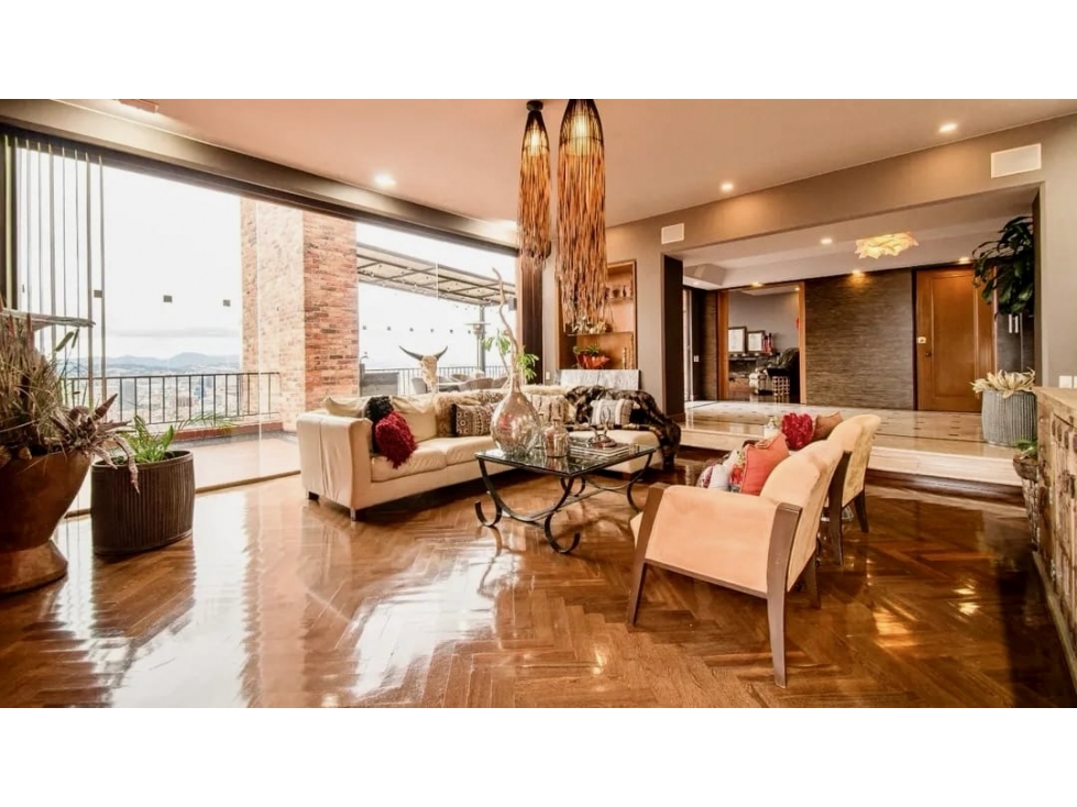 Acogedor Penthouse con Terraza y Vista Panorámica en Chico Alto