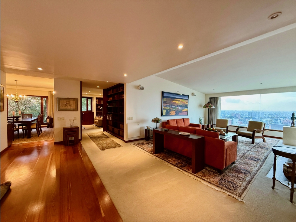 Venta Exclusivo Apartamento | Vista a Ciudad y Cerros en Rosales