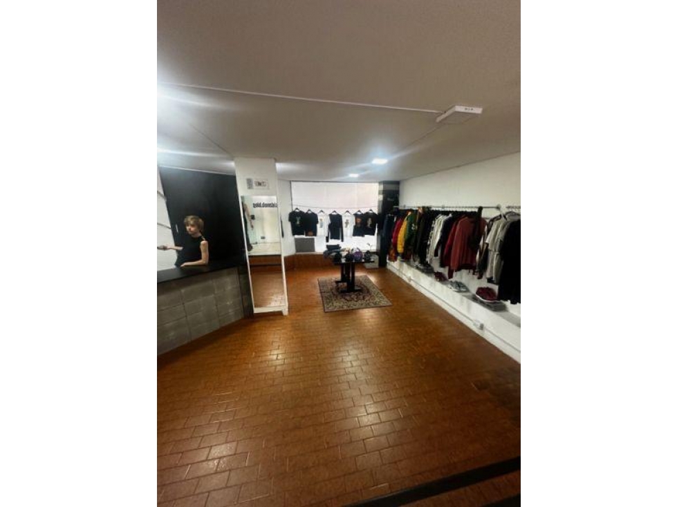 Local 100m2 — foto 3