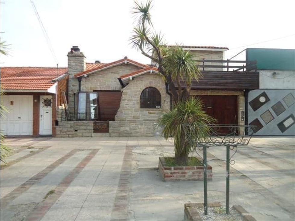 Chalet 4 ambientes + depto tres ambientes — foto 2