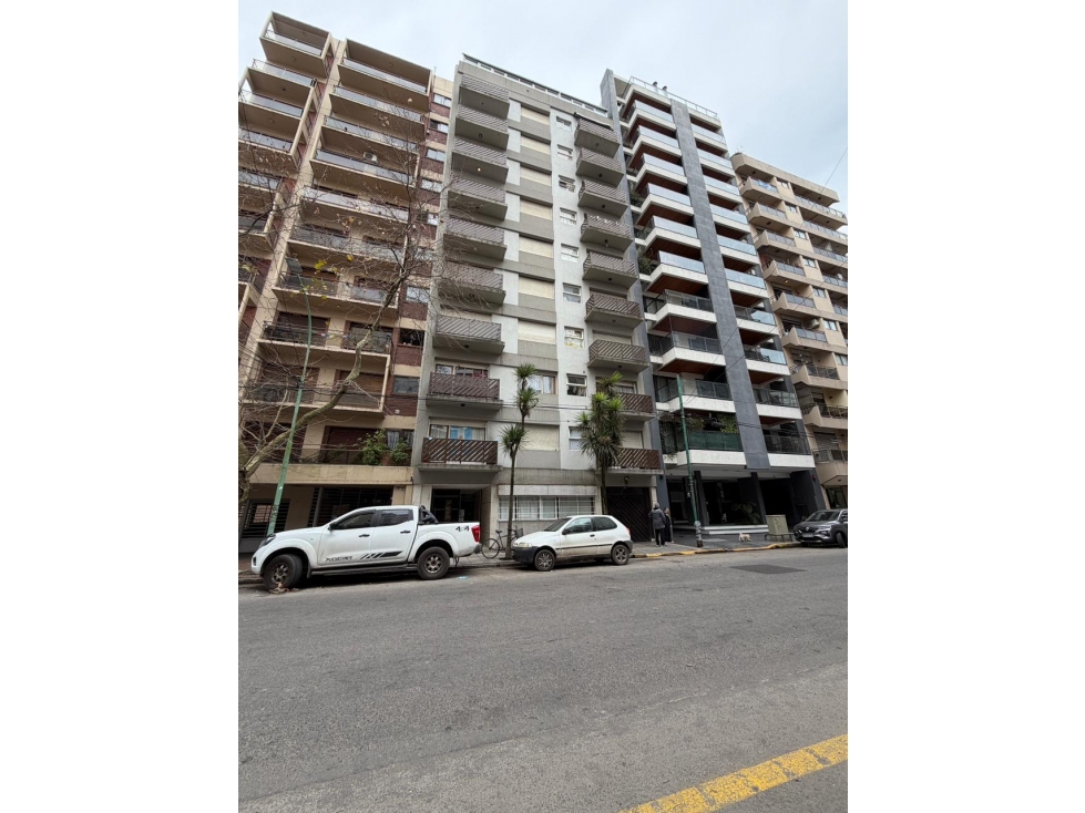 Departamento dos ambientes con patio