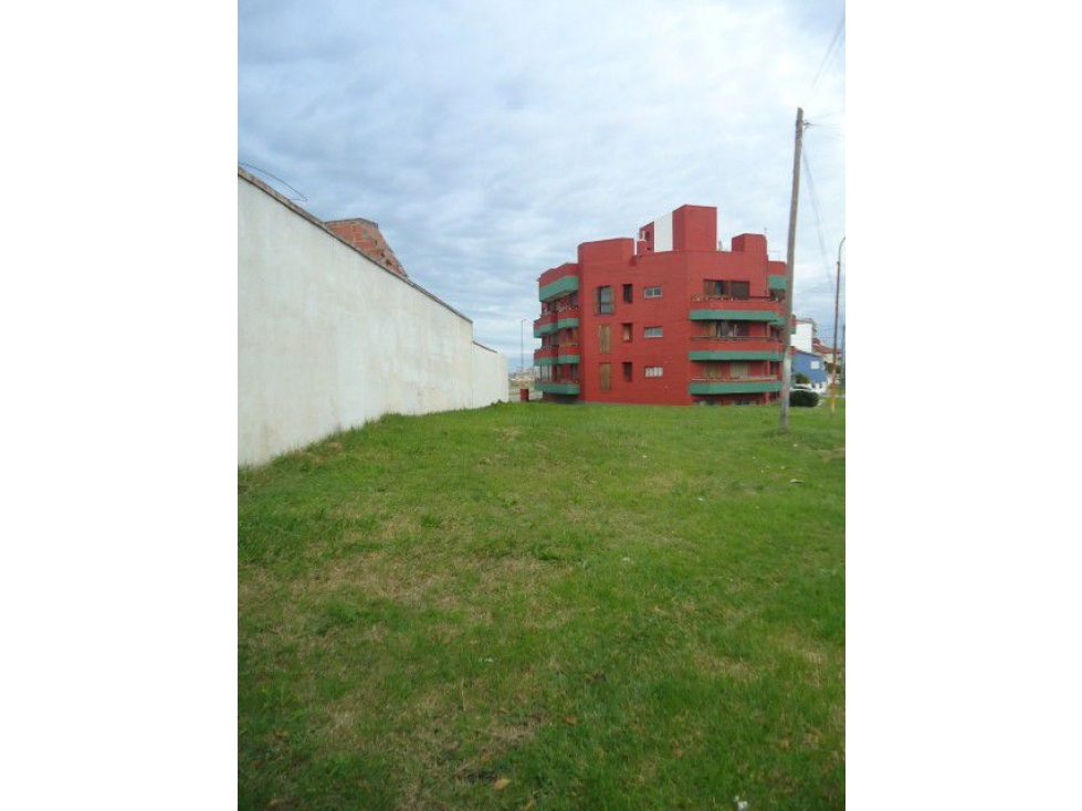 LOTE 400m2 a una cuadra del mar