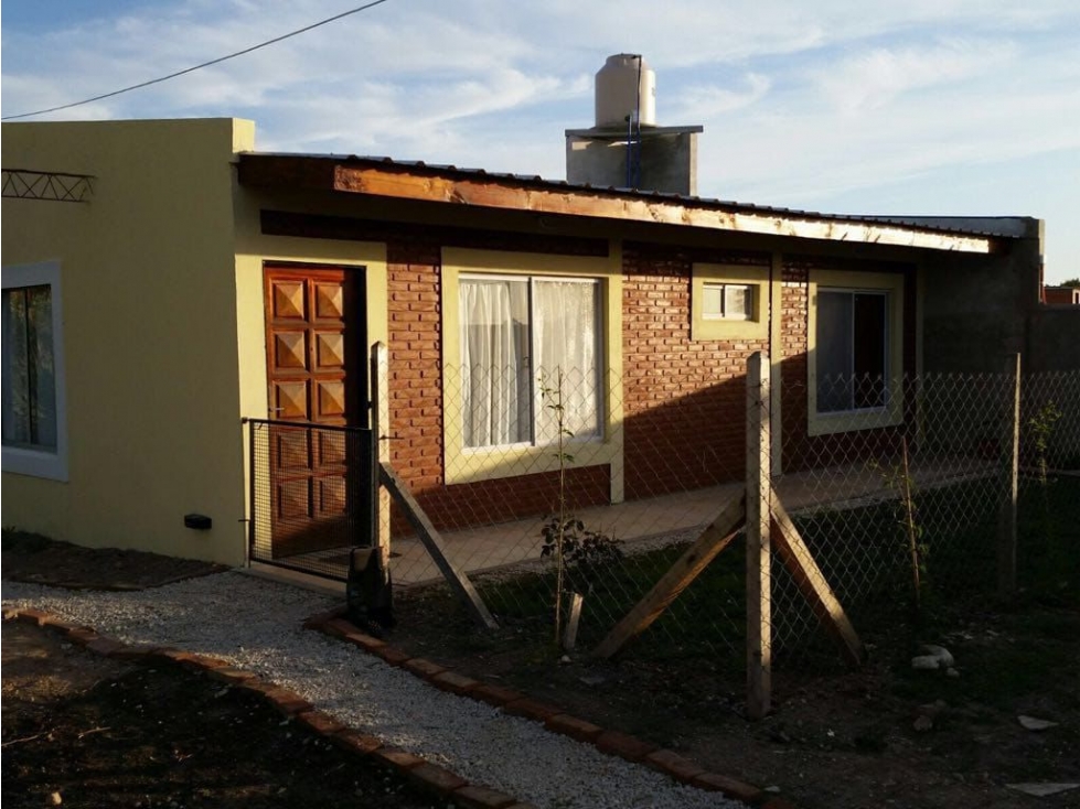 Chalet 4 y 2 ambientes en Venta - 3
