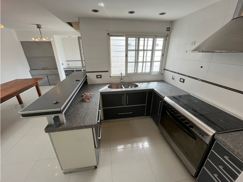 Chalet 4 ambientes 200m2 — foto 5