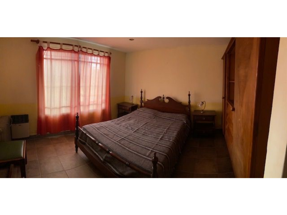 Chalet 4 y 2 ambientes en Venta - 6