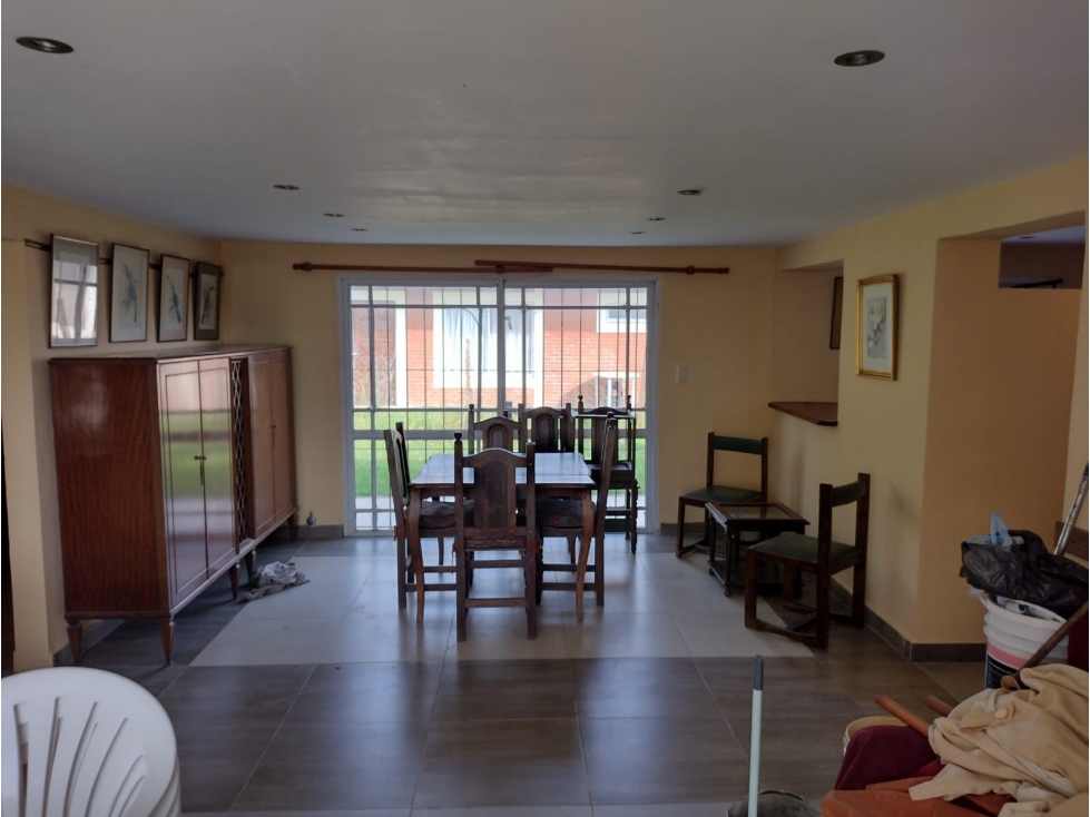 Chalet 4 y 2 ambientes en Venta - 4
