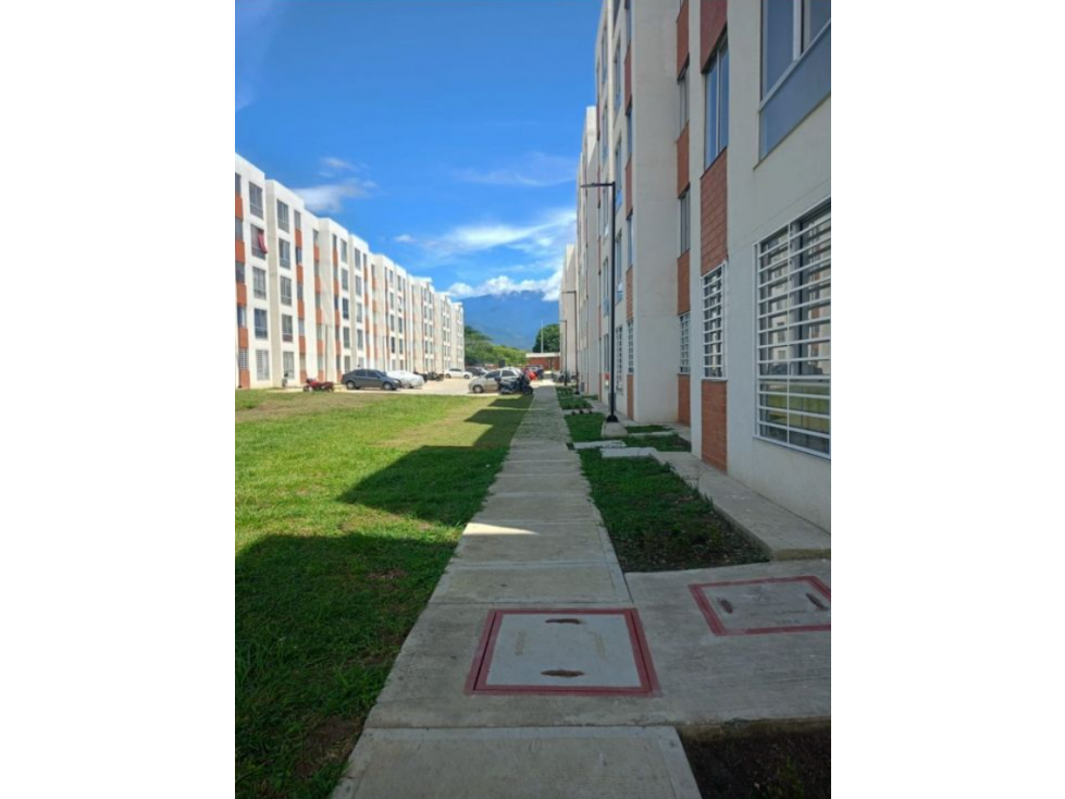 SE VENDE APARTAMENTO HACIENDA KACHIPAY 1ER PISO LO cw9576699