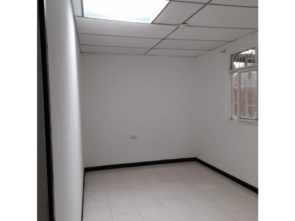 CASA EN VENTA EN EL BARRIO SAN CARLOS DE CALI MIP cw9356468 — foto 5