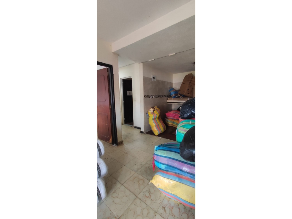 CASA EN VENTA ESQUINERA EN EL BARRIO JARDIN - DC9941006 — foto 2