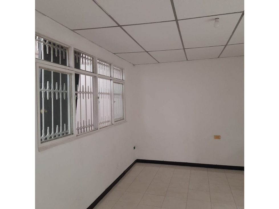 CASA EN VENTA EN EL BARRIO SAN CARLOS DE CALI MIP cw9356468 — foto 3