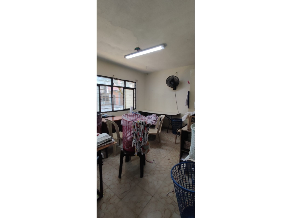 CASA EN VENTA ESQUINERA EN EL BARRIO JARDIN - DC9941006 — foto 3