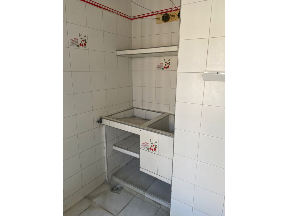 Venta apartamento en cañaverales 5to piso R.C 10112066 — foto 5