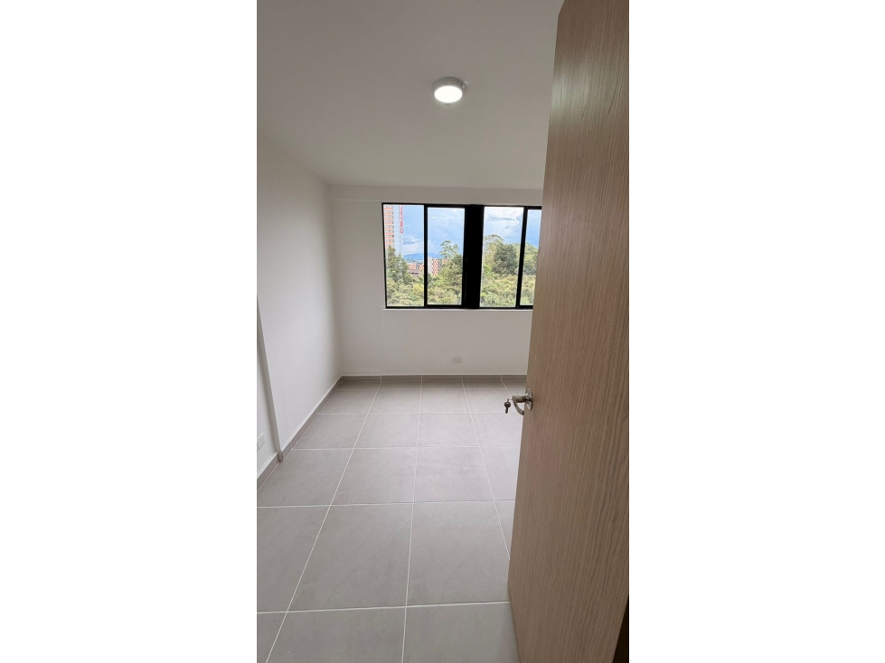 VENTA DE APARTAMENTO SECTOR BOSQUES DE ROBLEDAL — foto 3