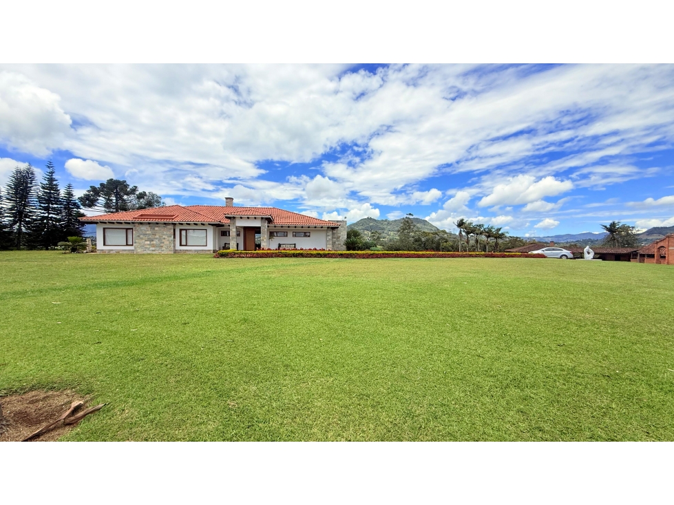 FINCA ESPECTACULAR EN VENTA - VILACHUAGA - PESEBRERAS