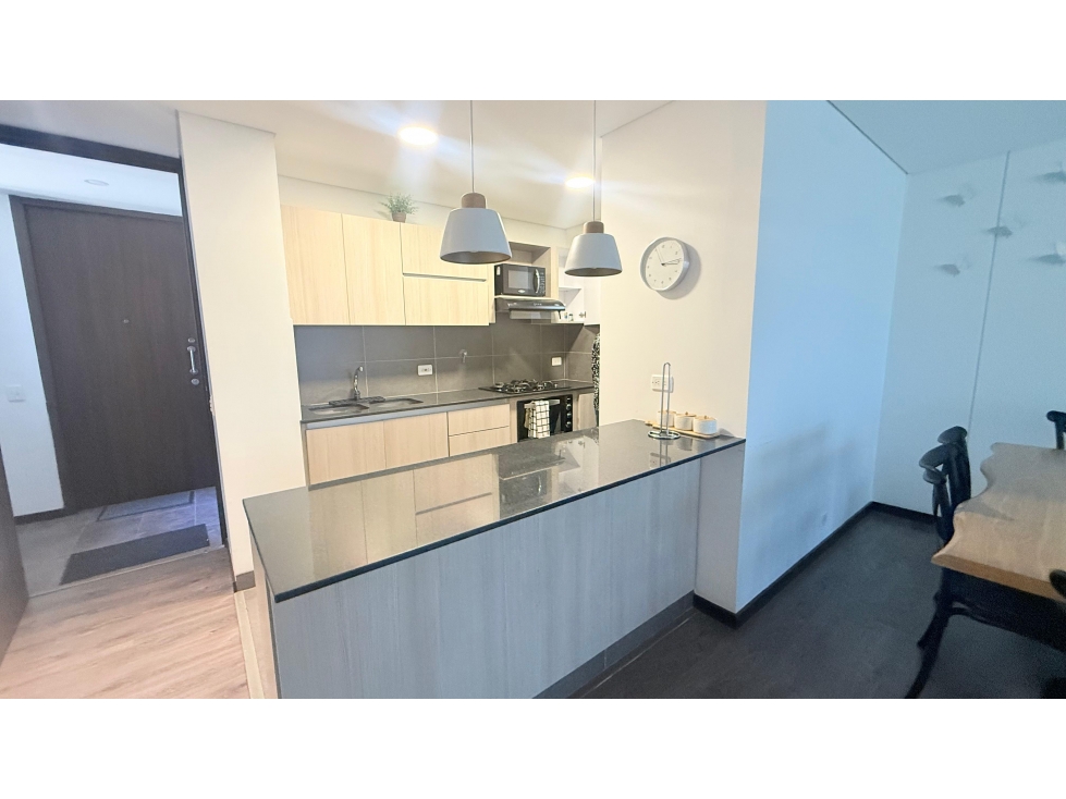 APARTAMENTO EN VENTA EN LLANOGRANDE - UNIDAD CERRADA