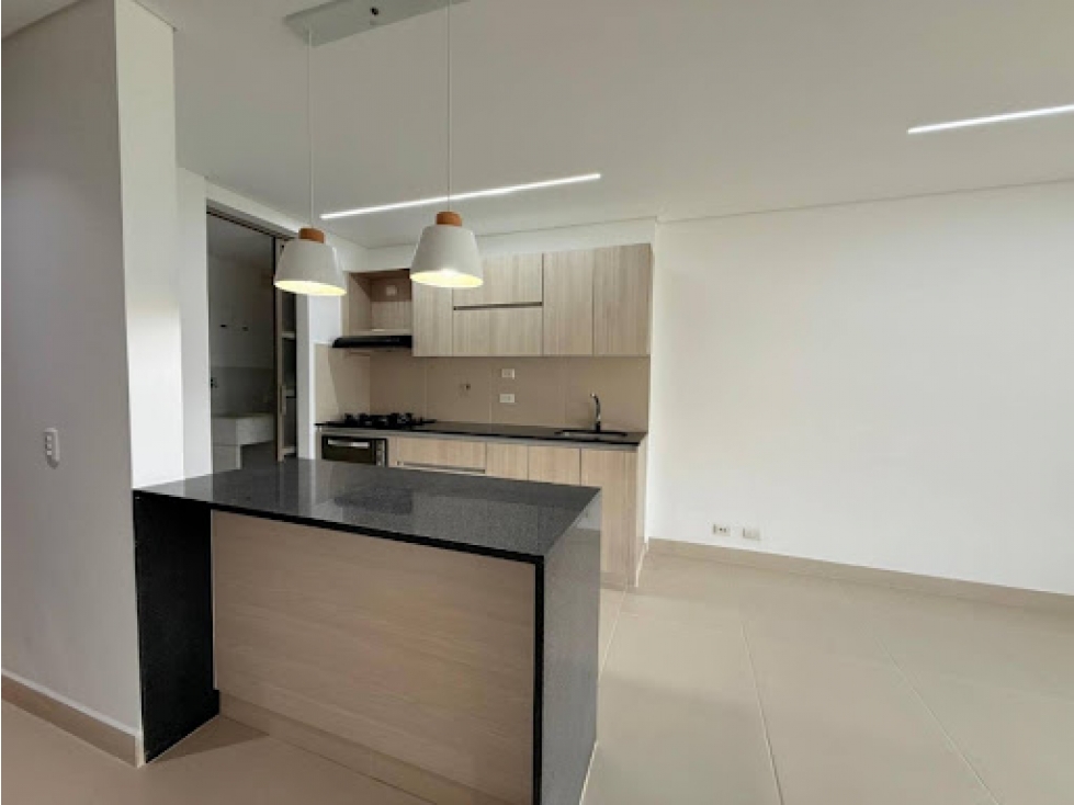 APARTAMENTO EN VENTA EN LLANOGRANDE - UNIDAD CERRADA