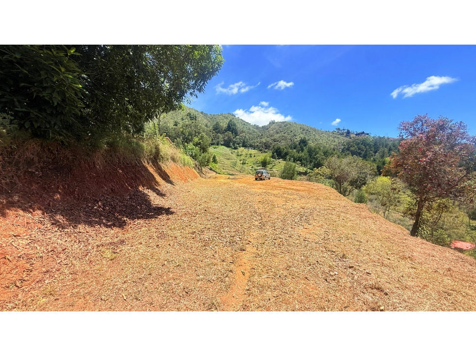 LOTE EN VENTA 10.000M2 EN LA MOSQUITA - CERCA AL AEROPUERTO JMC