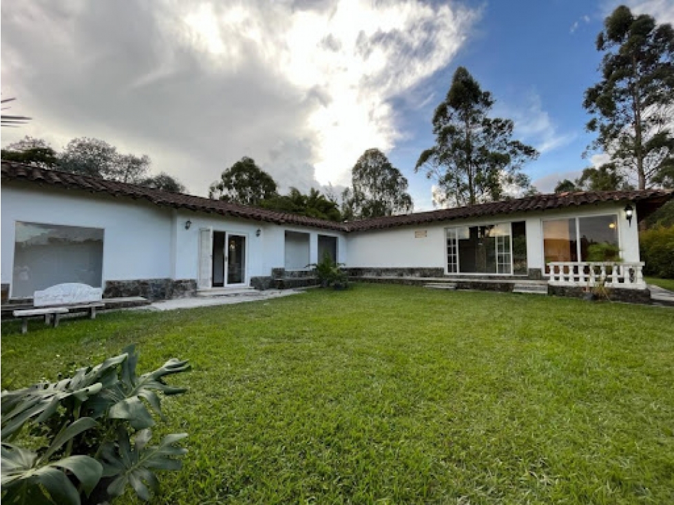 CASA CAMPESTRE EN VENTA EN SAN ANTONIO DE PEREIRA - UNIDAD CERRADA