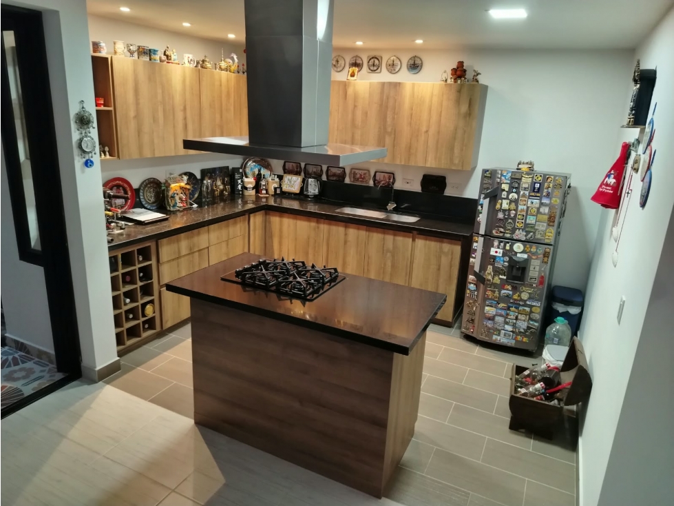 CASA EN VENTA EN UNIDAD CERRADA - SECTOR GUALANDAY