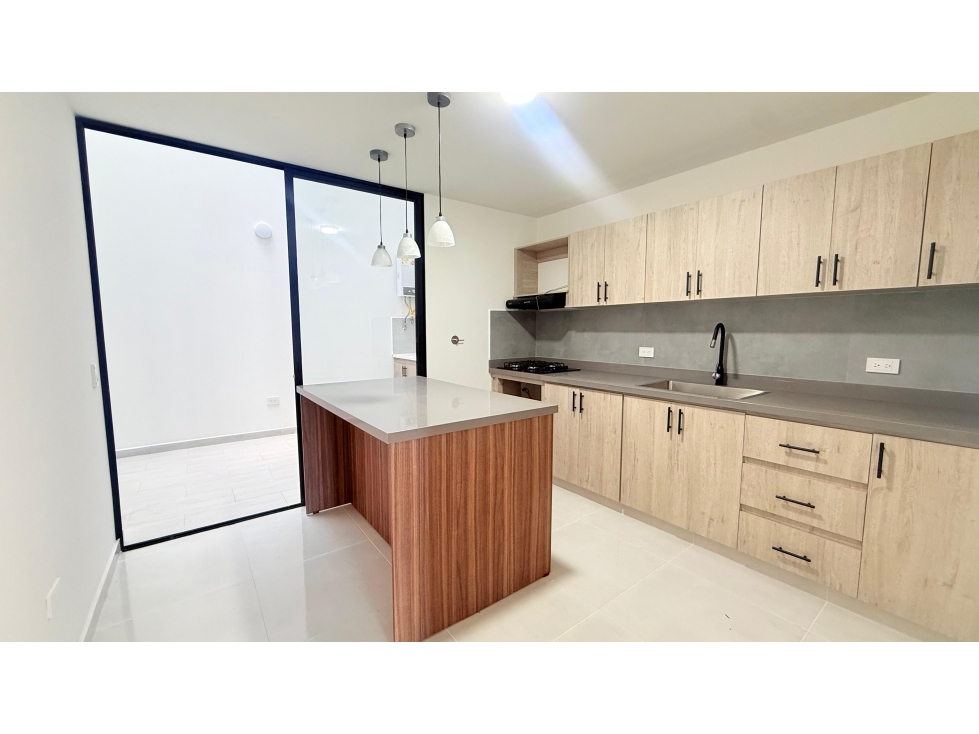 CASA EN VENTA EN LA CEJA PARA ESTRENAR - UNIDAD ABIERTA