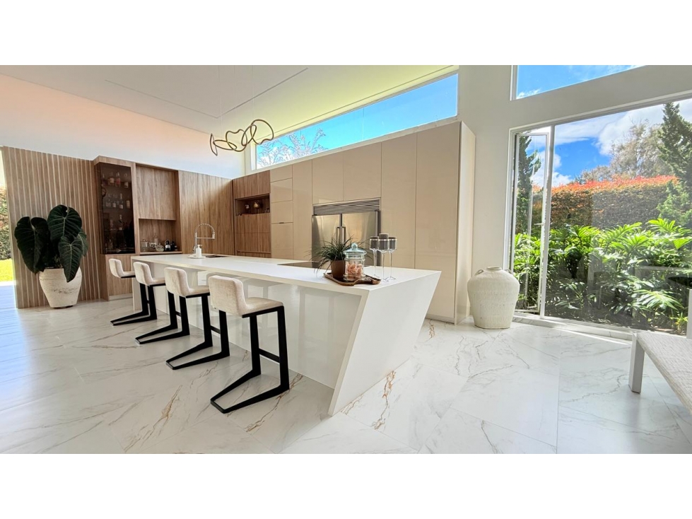 EXCLUSIVA CASA EN VENTA EN LLANOGRANDE - UNIDAD CERRADA — foto 2