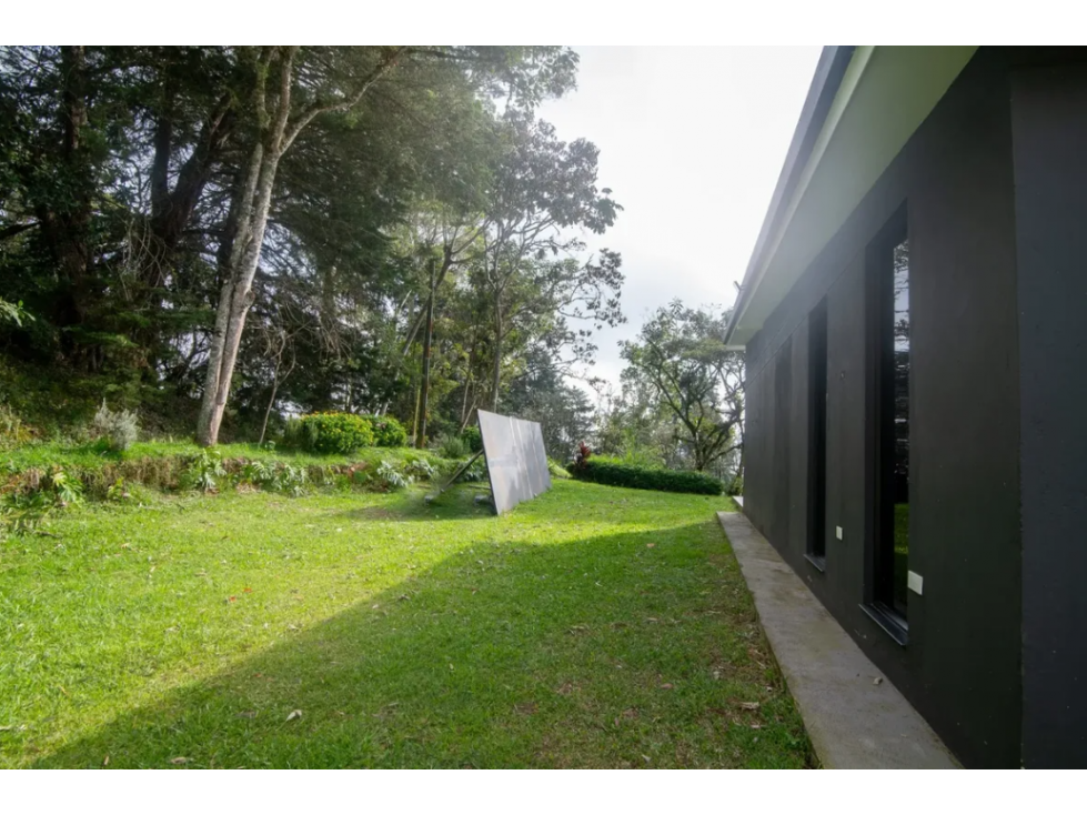 VENTA DE HERMOSA FINCA EN RIONEGRO CERCA AL TUNEL DE ORIENTE — foto 3
