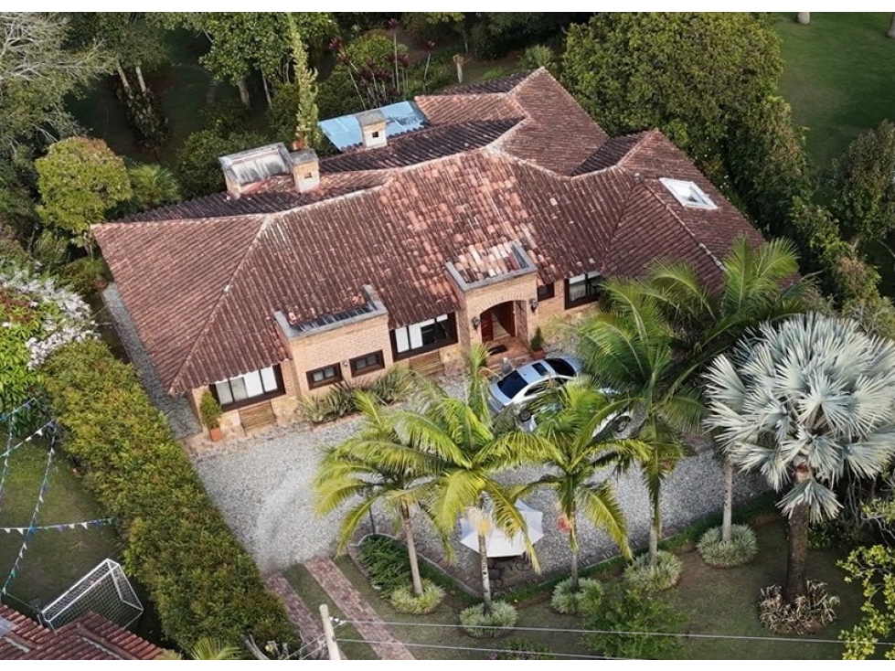 CASA CAMPESTRE EN VENTA EN GUALANDAY - UNIDAD CERRADA