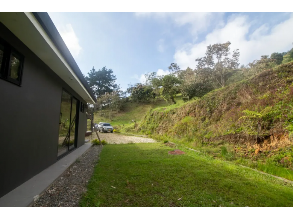 VENTA DE HERMOSA FINCA EN RIONEGRO CERCA AL TUNEL DE ORIENTE — foto 4