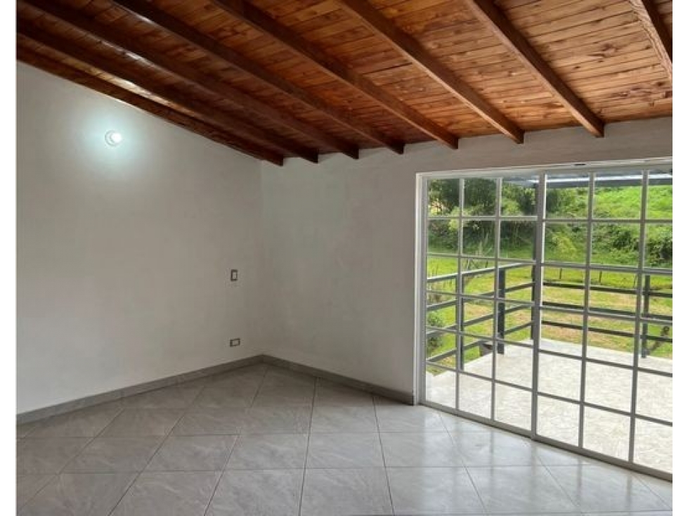 VENTA O ALQUILER DE FINCA EN GUARNE A 30 MINUTOS DE MEDELLÍN — foto 3