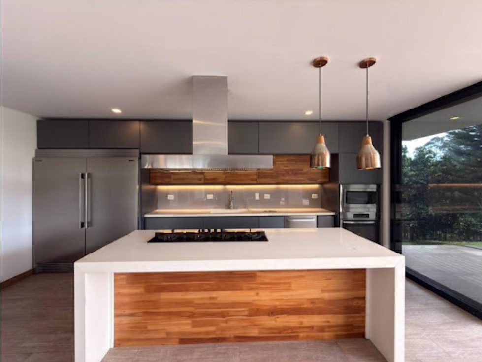 CASA CAMPESTRE EN VENTA EN LLANOGRANDE - EN PARCELACIÓN