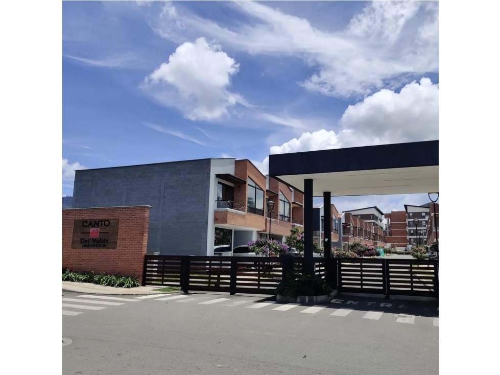 LOTE EN VENTA EN LA CEJA - UNIDAD CERRADA