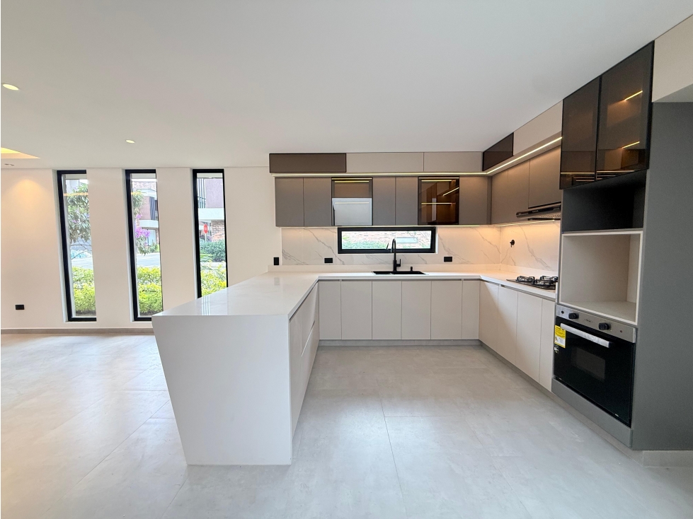 CASA EN VENTA EN LA CEJA - UNIDAD CERRADA — foto 3