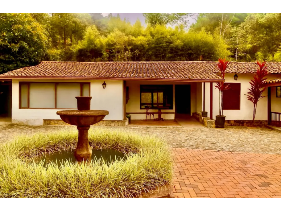 CASA FINCA PARA REFORMAR A LA VENTA EN EL RETIRO - INDEPENDIENTE