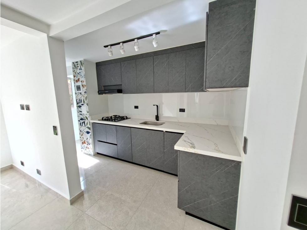 APARTAMENTO EN VENTA EN RIONEGRO - SECTOR EL PORVENIR — foto 2