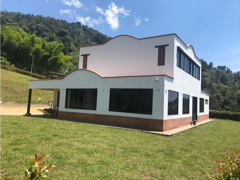 FINCA A LA VENTA EN EL RETIRO - CON SEGURIDAD YA INSTALADA - 3