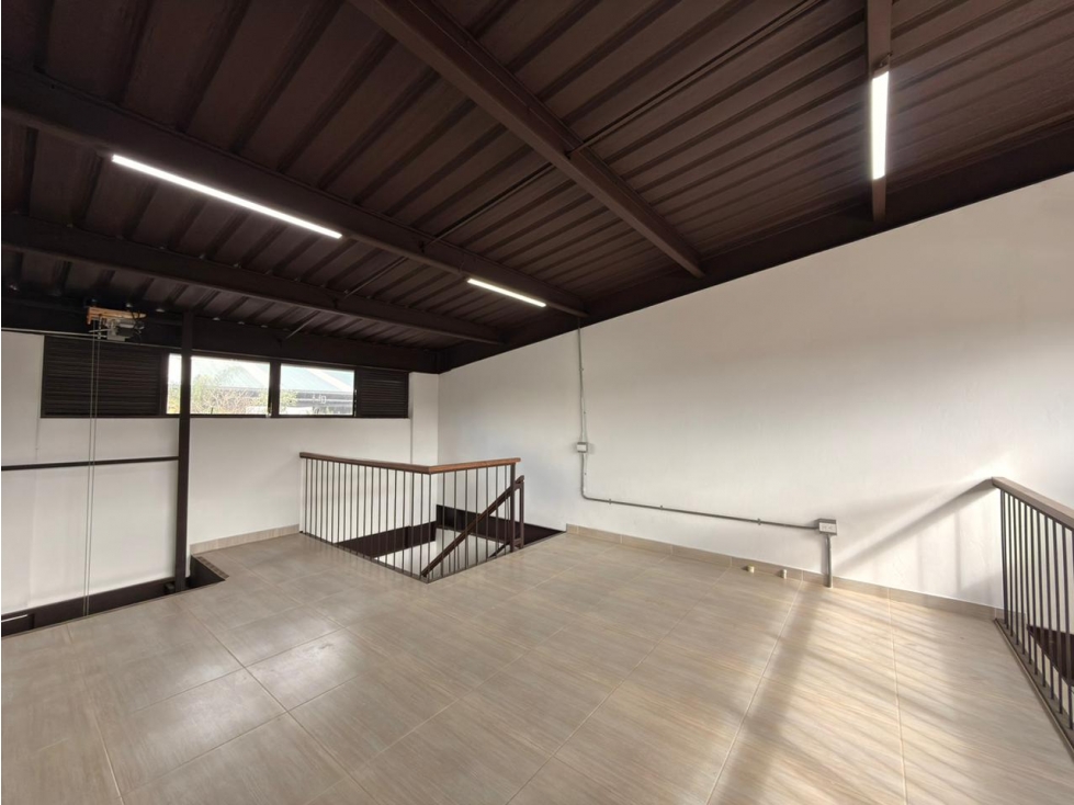 LOCAL EN VENTA EN MALL COMERCIAL - VÍA LA CEJA — foto 4
