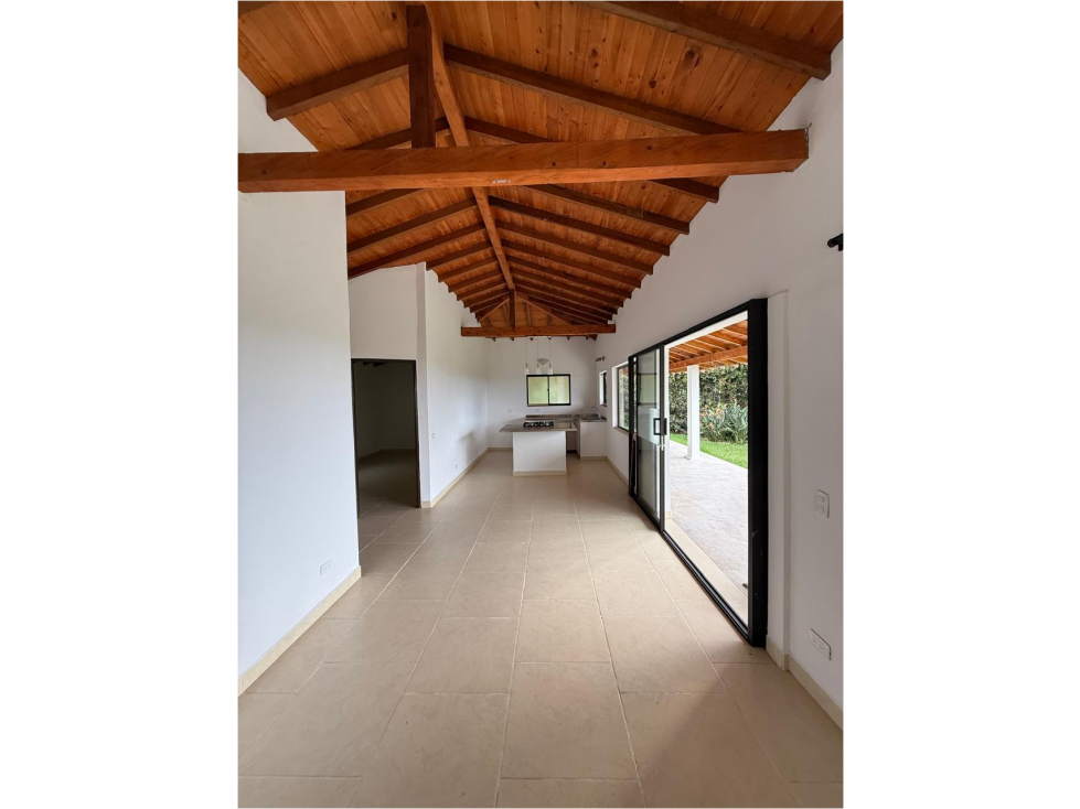 CASA CAMPESTRE EN VENTA - VÍA EL CANADÁ AL CARMEN DE VIBORAL — foto 4