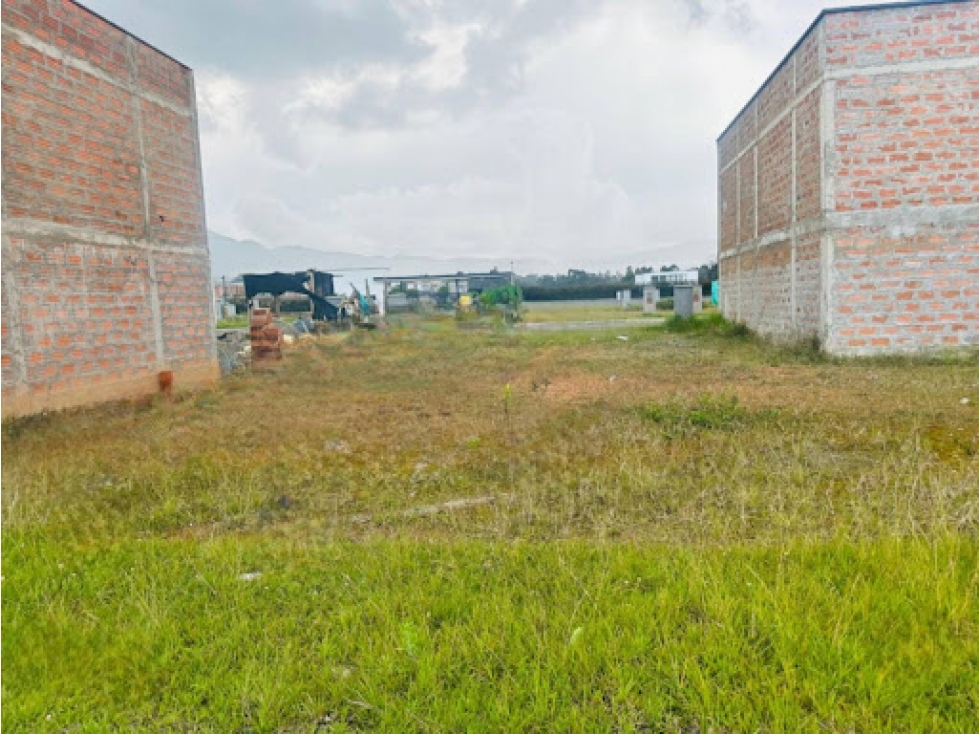 LOTE EN VENTA EN UNIDAD ABIERTA EN LA CEJA