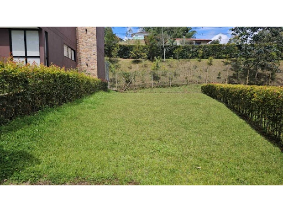 LOTE EN VENTA EN RIONEGRO - UNIDAD CERRADA - SECTOR GALICIA