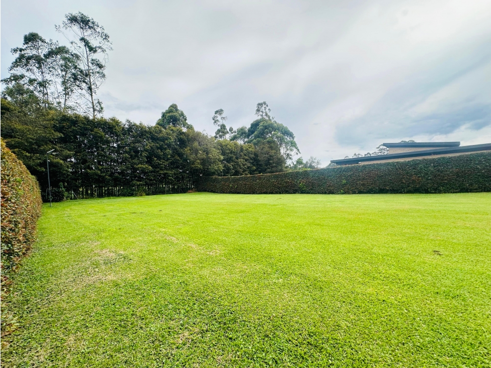 VENTA DE LOTE EN LLANOGRANDE - PARCELACIÓN