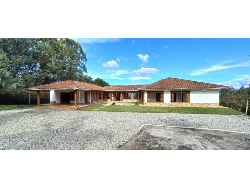 CASA CAMPESTRE EN LLANOGRANDE
