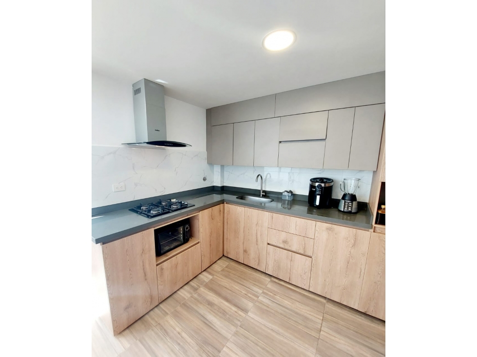 CASA EN VENTA EN LA CEJA - UNIDAD ABIERTA - CERCA AL VIVA — foto 3