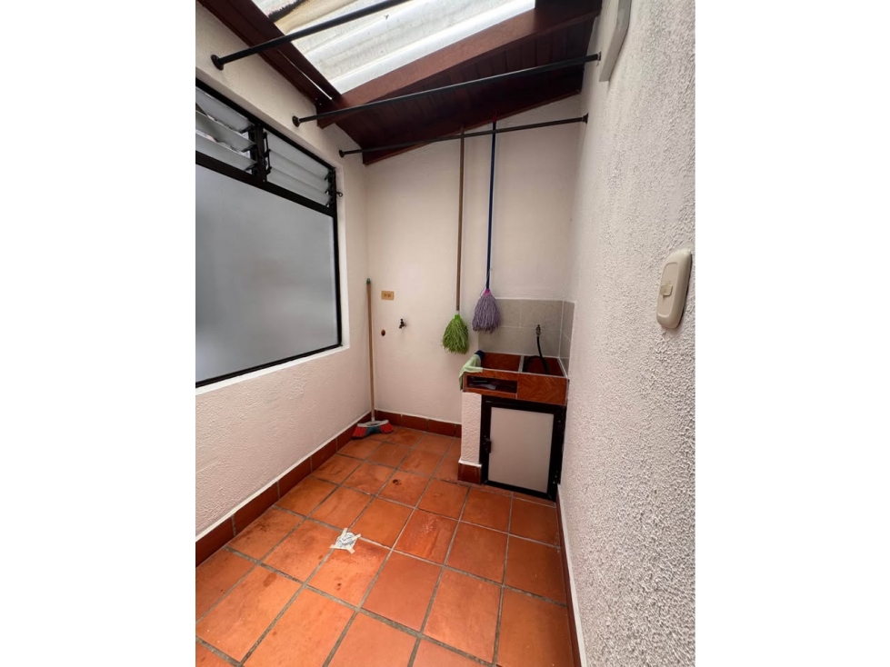 Apartamento en venta en Belén - parqueadero o local comercial — foto 2