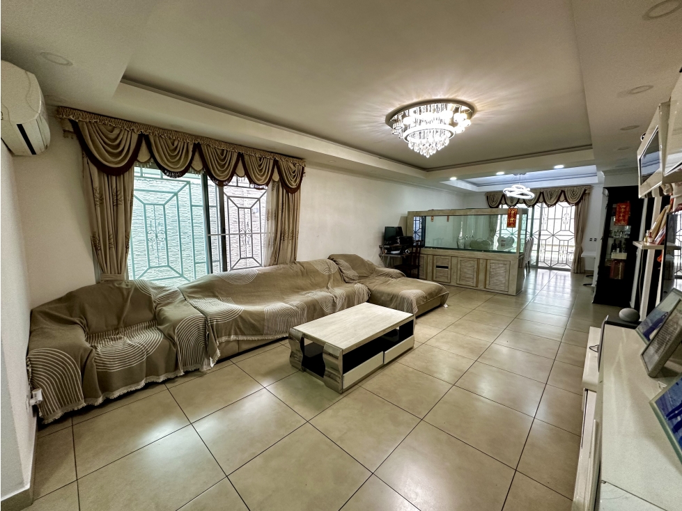 Se vende casa en Dorado Village, Condado del Rey