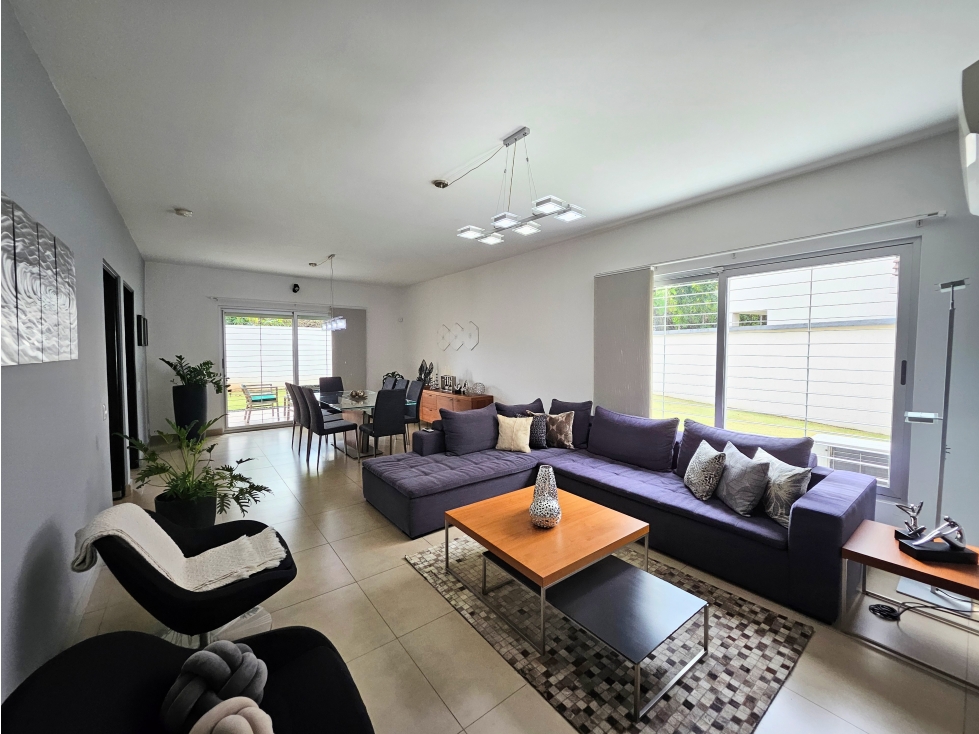 Se vende casa en Dorado Village, Condado del Rey — foto 2