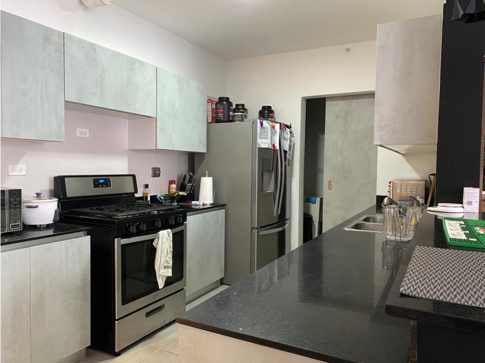 Se vende apartamento en Loma Vista Tower, Hato Pintado