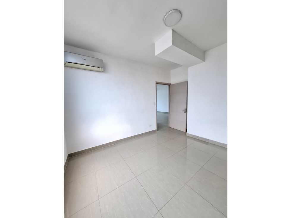 Alquiler de apartamento en El Carmen, Ph Rainbow Tower — foto 2