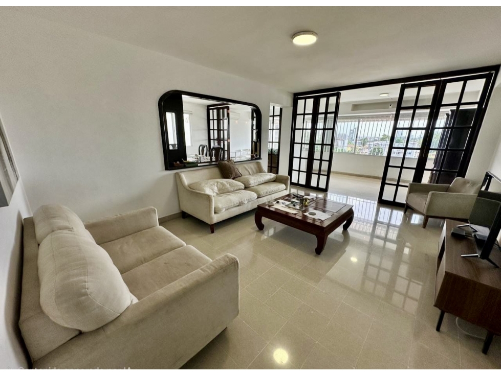 Se vende apartamento en Altos del Golf, PH Villa Gabriela — foto 2